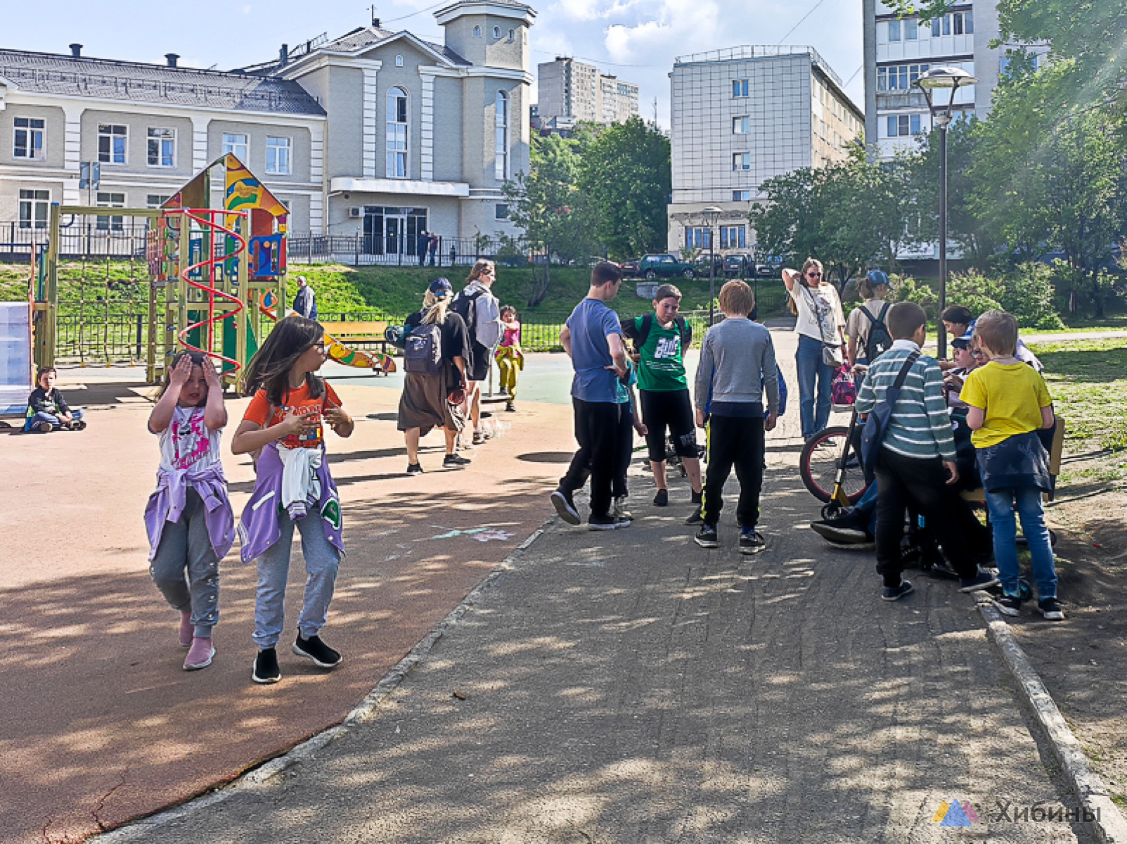 На обустройство детской площадки в Никеле потратят более трех миллионов рублей