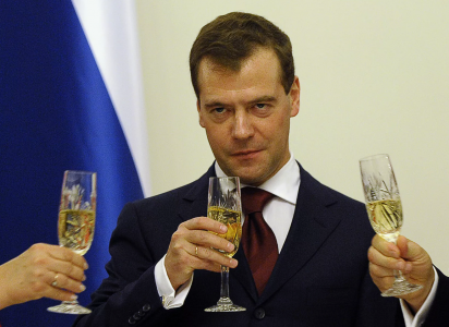 «Доказательство импотенции»: Медведев назвал три плюса швейцарской «мирной конференции» по Украине — России только на пользу